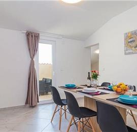 6 bedroom villa with pool near Pula, sleeps 12